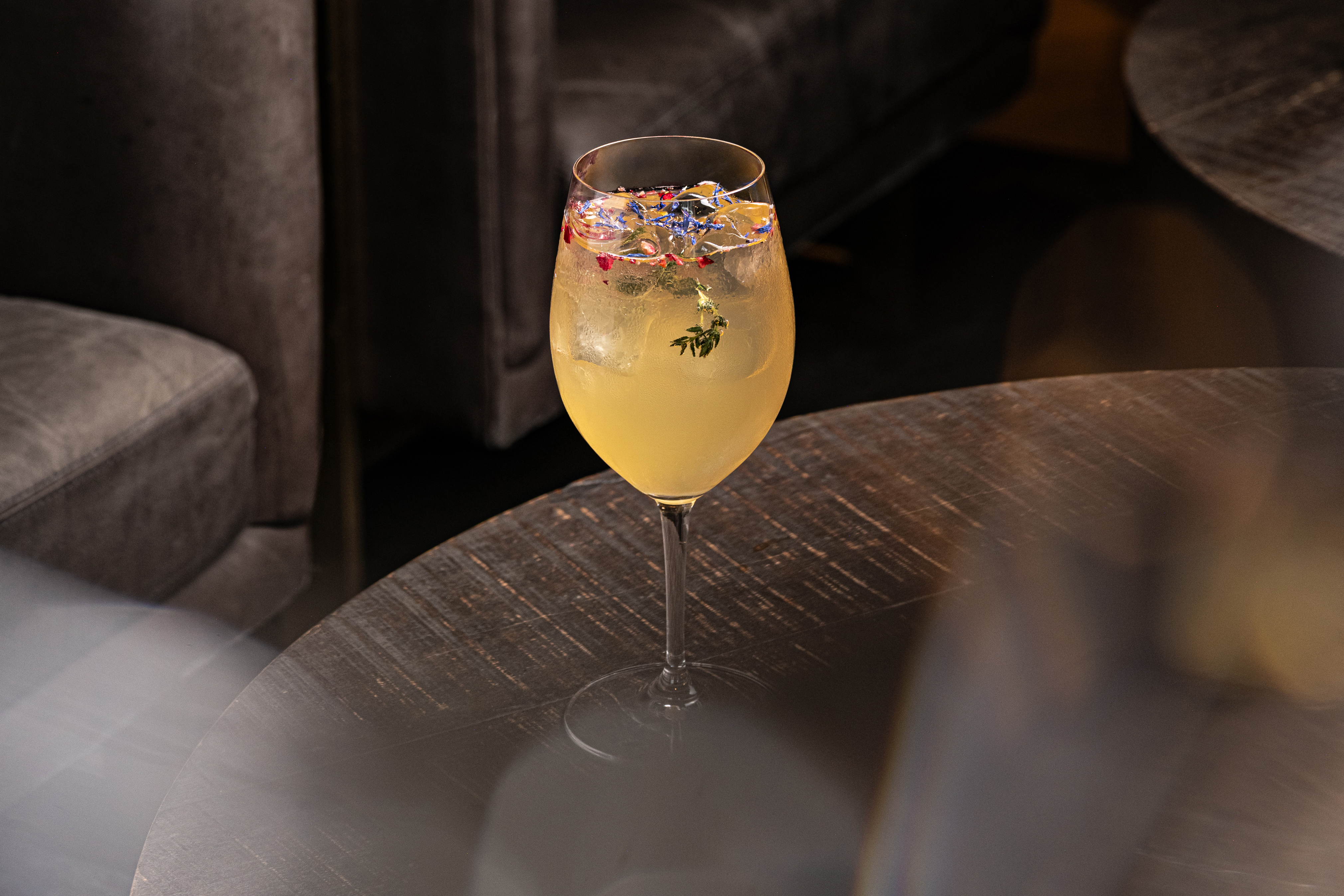 GOLDEN GARDEN FIZZ