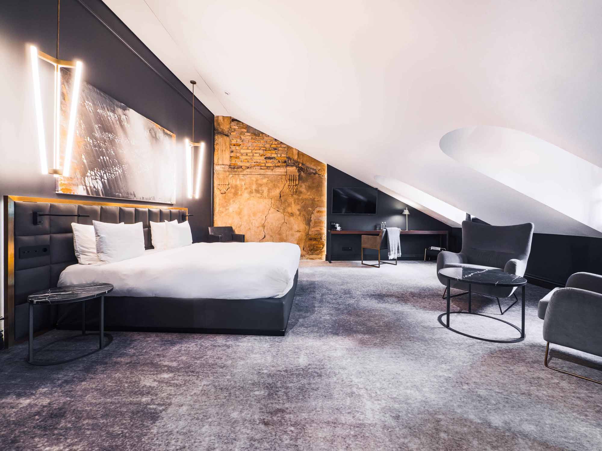 all_attic suite